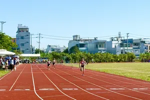 VĐV tham dự nội dung nữ của giải điền kinh thuộc hệ thống quốc gia tại Việt Nam sẽ bắt buộc kiểm tra giới tính trước thi đấu. Ảnh: MINH CHIẾN