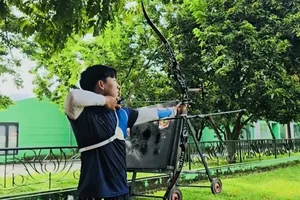 Tuyển thủ Lê Quốc Phong của đội tuyển bắn cung Việt Nam. Ảnh: MINH CHIẾN