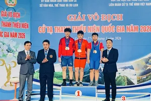 Các lực sĩ đã thi đấu và có kết quả huy chương tại giải. Ảnh: MỸ PHƯỢNG