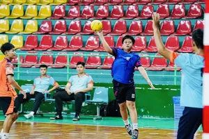 Cầu thủ bóng ném đội Tao Đàn (TPHCM) đã thi đấu tốt tại giải. Ảnh: VHF