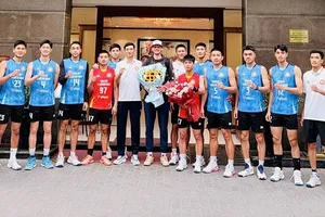 Đội Công an TPHCM đã thuê ngoại binh danh tiếng Martin Licek sang Việt Nam thi đấu lần này. Ảnh: CATPHCM