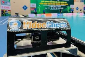 Máy quay của hệ thống Video Eyes Challenge đang được sử dụng tại giải vô địch quốc gia ở Việt Nam. Ảnh: DŨNG PHƯƠNG