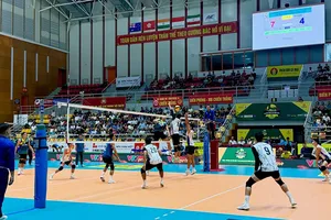 Đội Biên Phòng MB và Đà Nẵng đã có trận đấu khởi đầu mùa giải. Ảnh: MINH CHIẾN