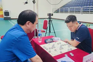 Kỳ thủ Lại Lý Huynh đã thi đấu ván 7 trước kỳ thủ Nguyễn Thành Bảo nhưng sau đó thua trận ở tứ kết. Ảnh: VXF