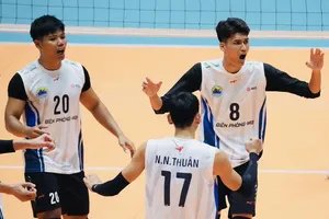 Cầu thủ Biên Phòng MB đã giành được chiến thắng nhẹ nhàng trước đội TPHCM tại lượt trận thứ 2. Ảnh: VFV