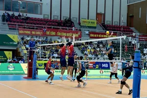 Đội nam Thể Công Tân Cảng đã thắng 3-0 trước Đà Nẵng. Ảnh: MINH CHIẾN