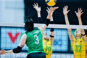 Cầu thủ 2 bên đã cống hiến trận đấu có chất lượng chuyên môn cao. Ảnh: DŨNG PHƯƠNG