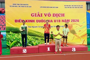 VĐV điền kinh TPHCM đang tập trung thi đấu để giành kết quả huy chương tại giải vô địch trẻ quốc gia 2026. Ảnh: MINH CHIẾN