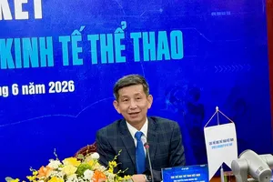 Cục trưởng Nguyễn Danh Hoàng Việt cho biết ngành thể thao đang xây dựng Đề án phát triển Kinh tế thể thao Việt Nam. Ảnh: MINH CHIẾN