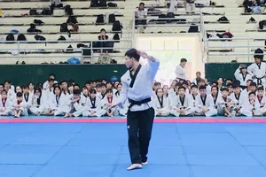 VĐV tham dự buổi kiểm tra trao suất ASIAD 20 được Ban huấn luyện quyền biểu diễn tuyển taekwondo Việt Nam thực hiện vừa qua. Ảnh: TKVIETNAM