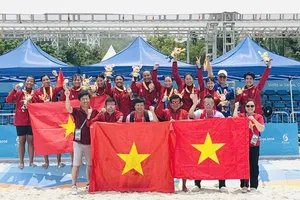 Đội tuyển bóng ném bãi biển nữ Việt Nam từng giành HCV tại Đại hội thể thao bãi biển châu Á 2026. Ảnh: MINH MINH