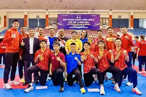 Các võ sĩ karate của Thể thao TPHCM đóng góp chung vào thành tích cho đoàn karate Việt Nam dẫn đầu tại giải vô địch Đông Nam Á 2026. Ảnh: MINH PHỤNG