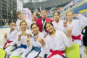 Các võ sĩ jujitsu trẻ Việt Nam giành được kết quả tốt tại giải lần này ở Kazakhstan. Ảnh: TIẾN BÙI