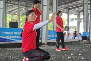 Các VĐV bi sắt trẻ trong cả nước đã tranh tài giải năm nay. Ảnh: TTXVN