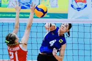 Phụ công Bảo Ngọc (4) đang là cầu thủ trẻ có chuyên môn tốt của bóng chuyền nữ Việt Nam. Ảnh: DŨNG PHƯƠNG