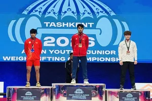 Lực sĩ cử tạ Việt Nam tiếp tục thể hiện phong độ cao tại giải vô địch thiếu niên, trẻ châu Á 2026. Ảnh: NGUYỄN HUY