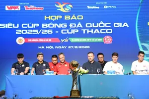 Các đội bóng Công an Hà Nội và Công an TPHCM đều quyết tâm giành chiến thắng. Ảnh: TP