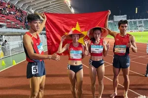 Các tuyển thủ tiếp sức 4x400m của điền kinh Việt Nam là những gương mặt trọng điểm chuẩn bị ASIAD 20 (Ảnh: DŨNG PHƯƠNG)