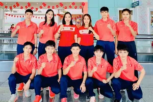 9 tuyển thủ nữ của cầu mây Việt Nam vừa tham gia tập huấn Thái Lan. Ảnh: THÁI XUÂN