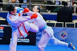 Nguyễn Thị Diệu Ly (đai xanh) là niềm hy vọng giành huy chương của Đội tuyển karate Việt Nam. Ảnh: AKF