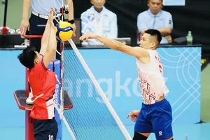 Tay đập Nguyễn Văn Quốc Duy (áo trắng) sẽ thi đấu cùng đội Công an TPHCM tại Giải bóng chuyền quốc tế Thành phố Đồng Nai mở rộng 2026. Ảnh: DŨNG PHƯƠNG