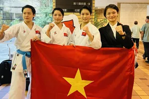 Đội kata nữ của tuyển karate Việt Nam đã có chiến thắng xứng đáng, giành HCV ASIAD 20. Ảnh: LƯỢNG LƯỢNG