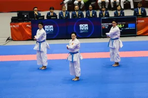 Võ sĩ karate Việt Nam giành HCV, giúp Đoàn thể thao Việt Nam giải tỏa nhiều áp lực. Ảnh: LƯỢNG LƯỢNG