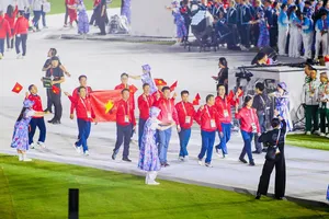 Đoàn thể thao Việt Nam tại Lễ bế mạc ASIAD 20. Ảnh: LƯỢNG LƯỢNG