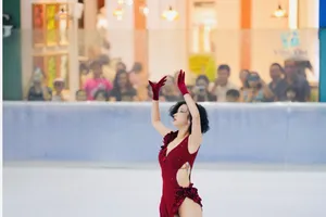 VĐV đã thể hiện các kỹ thuật trượt băng tốt nhất trong giải năm nay diễn ra ở Hà Nội. Ảnh: SFV