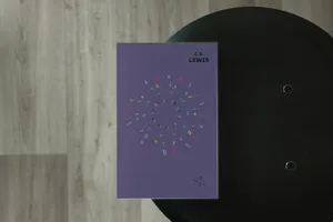 Người kể chuyện cổ tích C.S. Lewis và những chiều kích khác của tình yêu