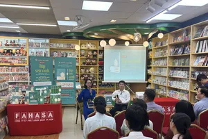 Tiểu thuyết "Búp sen xanh" với sức sống 43 năm, hơn 1 triệu bản 