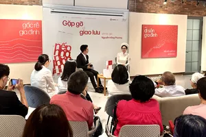 Giữ nếp nhà trong kỷ nguyên số 