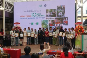 Đường sách TPHCM vinh danh những bạn đọc có ảnh và bài viết xuất sắc 