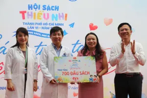 Hội sách Thiếu nhi TPHCM đến với bệnh nhi tại Bệnh viện Nhi đồng 1