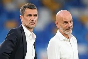 Paolo Maldini cùng Stefano Pioli "chắc ghế" tại Milan