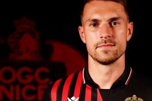 Aaron Ramsey gia nhập Nice