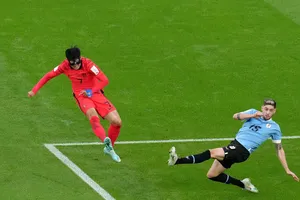 Cả Heung-min và Valverde đều không thể tận dụng cơ hội ăn bàn