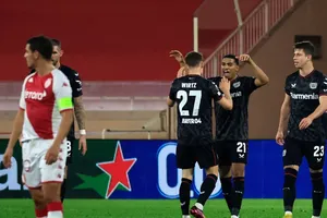 Monaco gục ngã trước Leverkusen