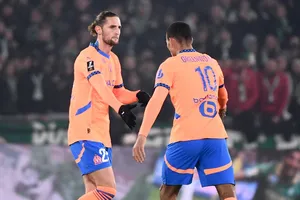 Rabiot và Greenwood tỏa sáng giúp Marseille thắng Saint-Etienne