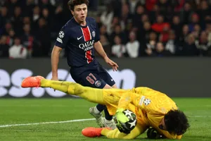 Alisson Becker hay nhất trận PSG-Liverpool khi giữ sạch lưới với 9 pha cứu thua ngoạn mục