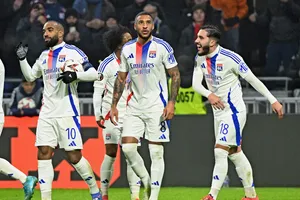 Nhóm trụ cột mùa giải trước tại Lyon giờ chỉ còn Corentin Tolisso (giữa). Ảnh: Reuters