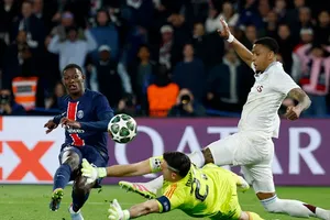 Nuno Mendes ghi bàn ấn định chiến thắng 3-1 của PSG trước Aston Villa tại tứ kết lượt đi Champions League 2024/25