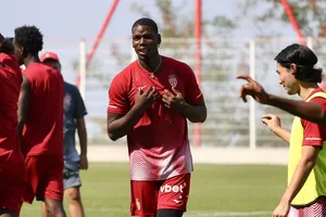 Paul Pogba có buổi tập đầu tiên tại Monaco. Ảnh: Getty Images