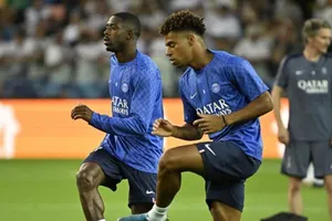 Ousmane Dembele và Desire Doue sẽ phải ngồi ngoài sân cỏ tối thiểu 1 tháng sắp tới. Ảnh: Getty Images