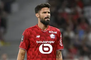 Olivier Giroud sẽ giải nghệ sau khi chia tay Lille. Ảnh: L'Équipe