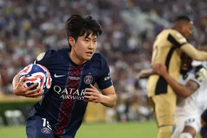 Lee Kang-in "không phải để bán" tại PSG. Ảnh: Getty Images