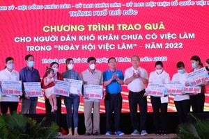 More than 700 workers join job fair in Thu Duc City