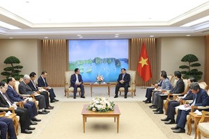 PM receives Governor of Phnom Penh