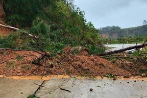 Many places isolated, flooded after Storm Noru's landing