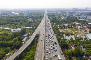 Five roads connecting HCMC, Long An Province to be built soon